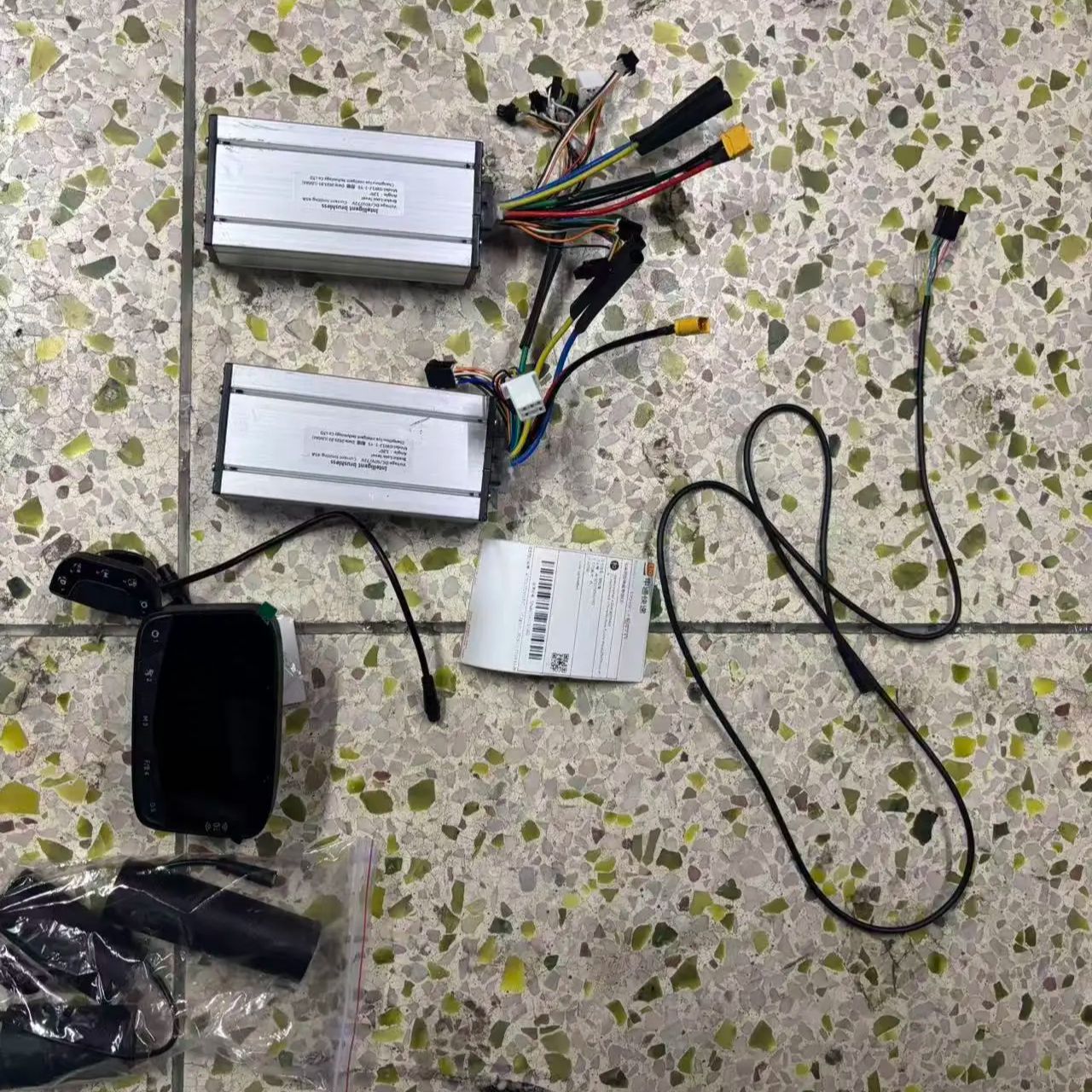 LIVIAE Controller Set 52v 60v  - 72V 45A Dual Controller 评论和价格